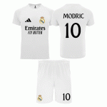 Ποδοσφαιρική Εμφάνιση Modric Real Madrid